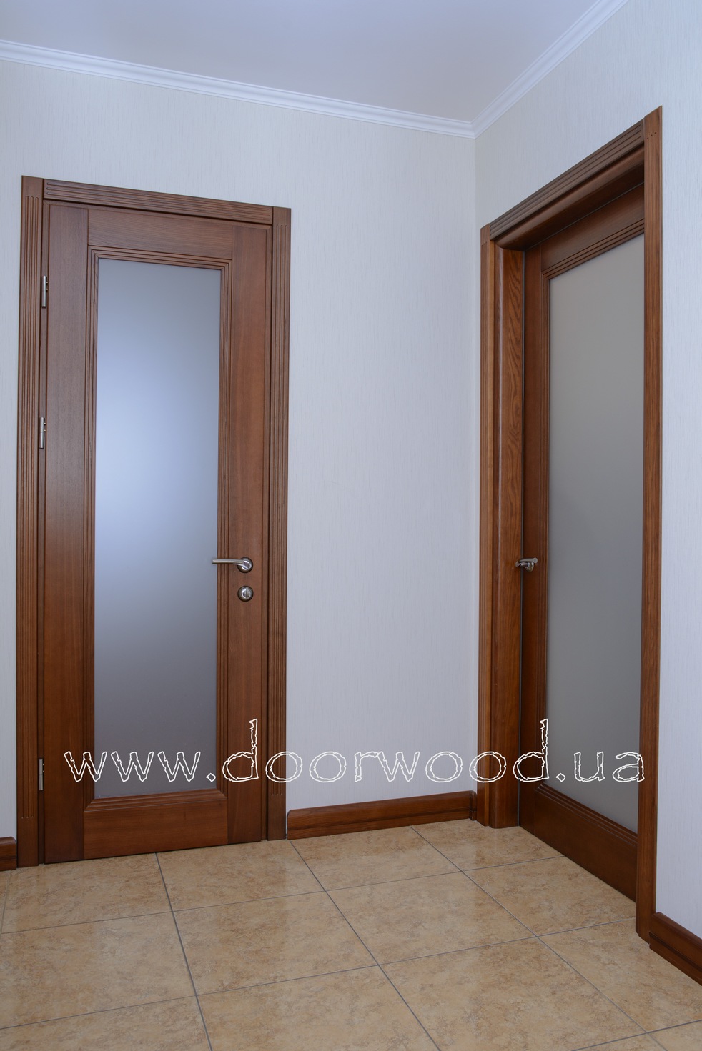 Межкомнатные двери из массива дерева, дуб, сосна, ольха